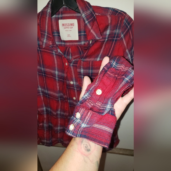 Mossimo Supply Co. Red and Blue Plaid Flannel Shirt - Picture 5 of 8